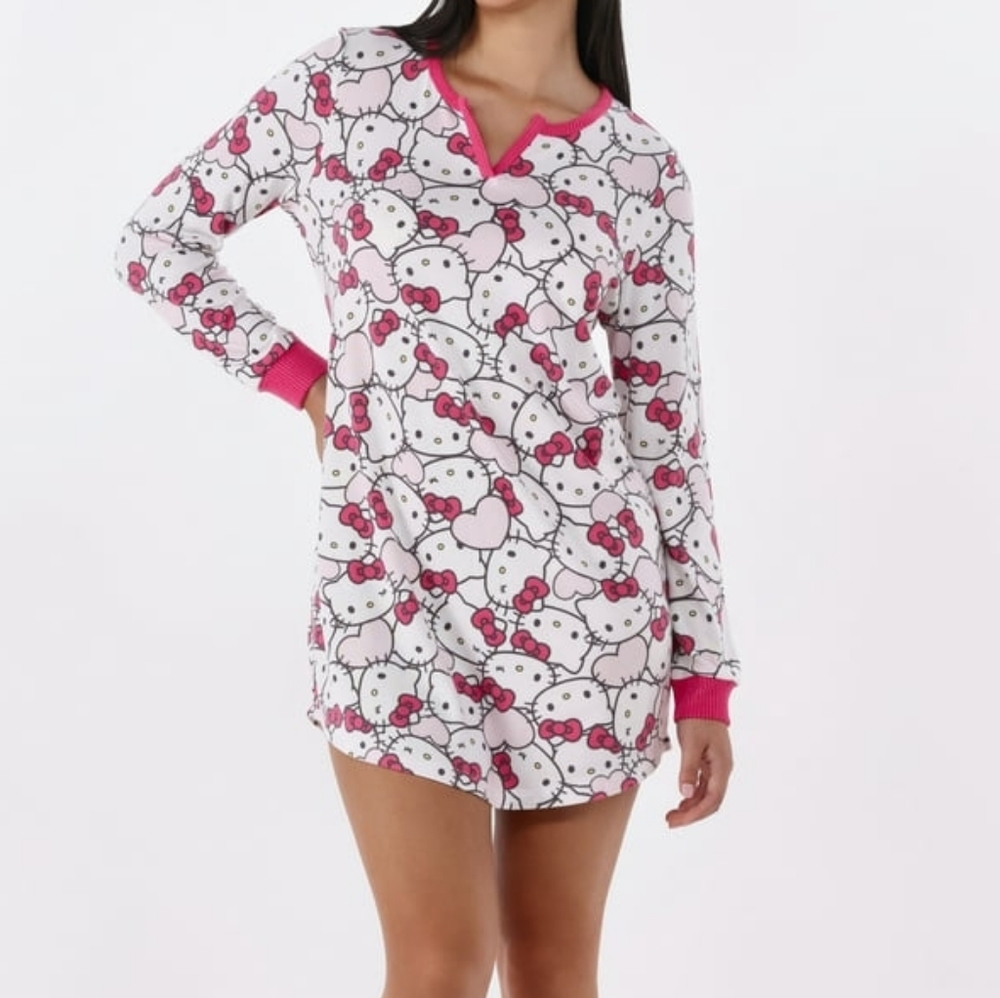 Hello Kitty Sleepwear NWT
